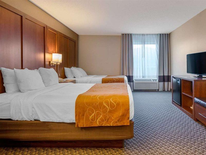 Comfort Suites South Haven Near I-96 Exteriör bild