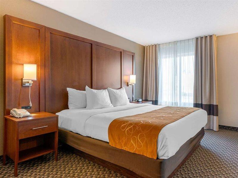 Comfort Suites South Haven Near I-96 Exteriör bild