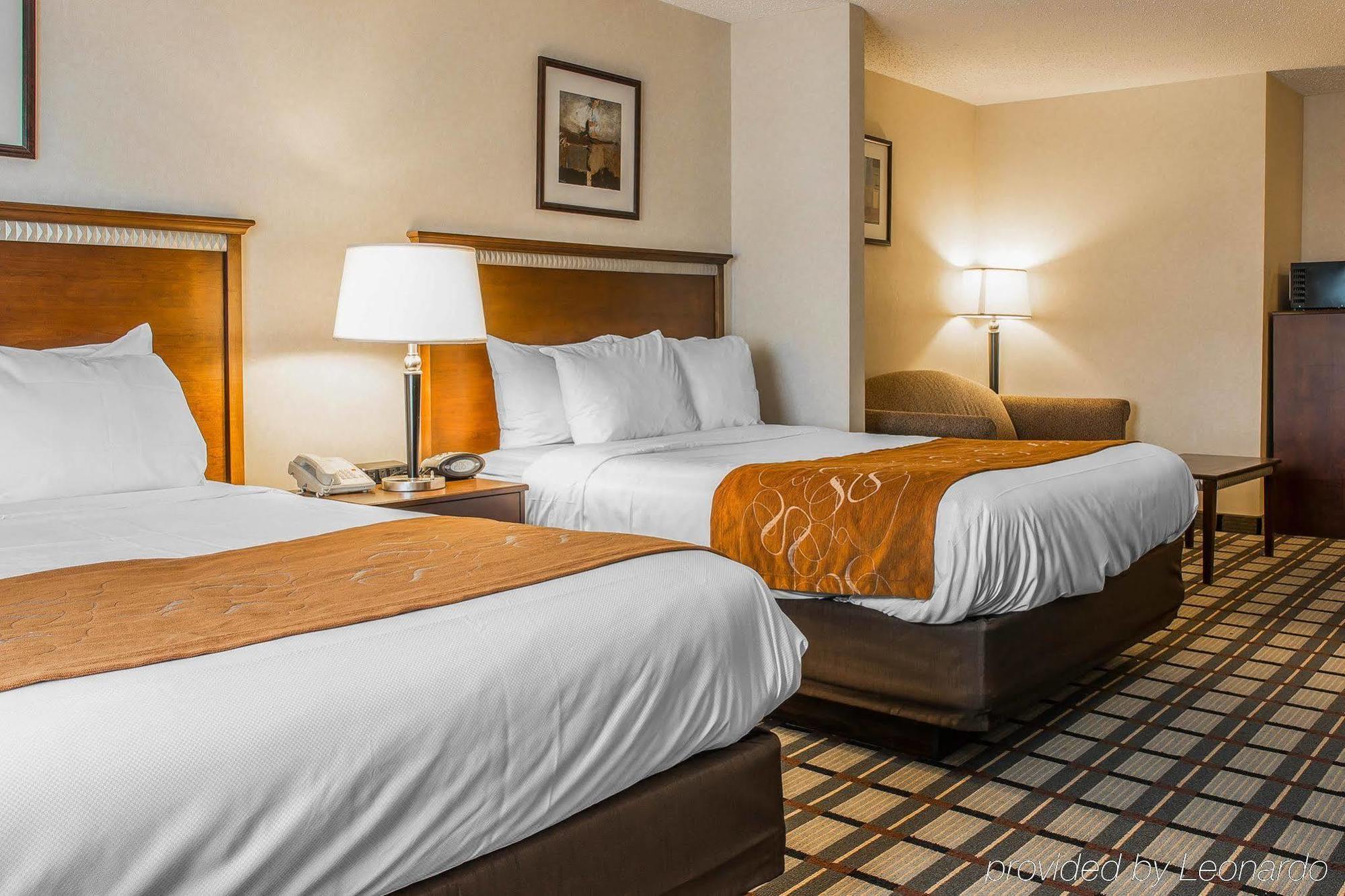 Comfort Suites South Haven Near I-96 Exteriör bild